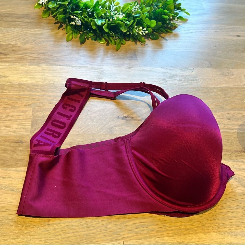 Victoria’s Secret Lined Front Clasp Racer Back Demi Bra 34DDD